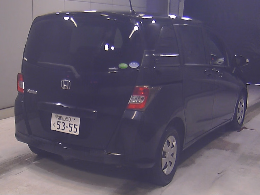 HONDA FREED SPIKE
