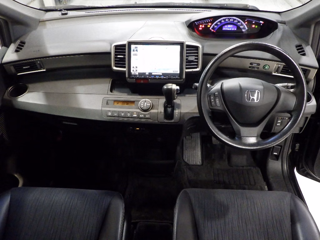 HONDA FREED SPIKE