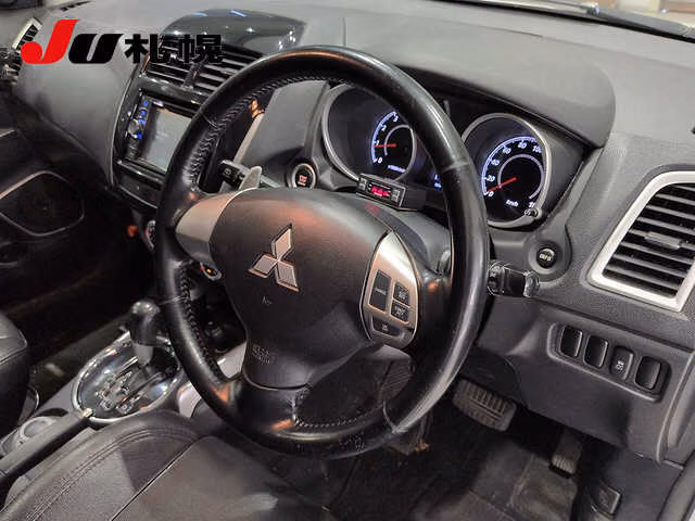 MITSUBISHI RVR