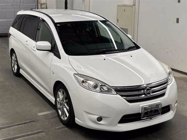 NISSAN LAFESTA