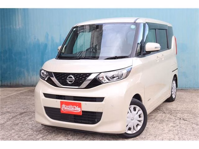 NISSAN ROOX
