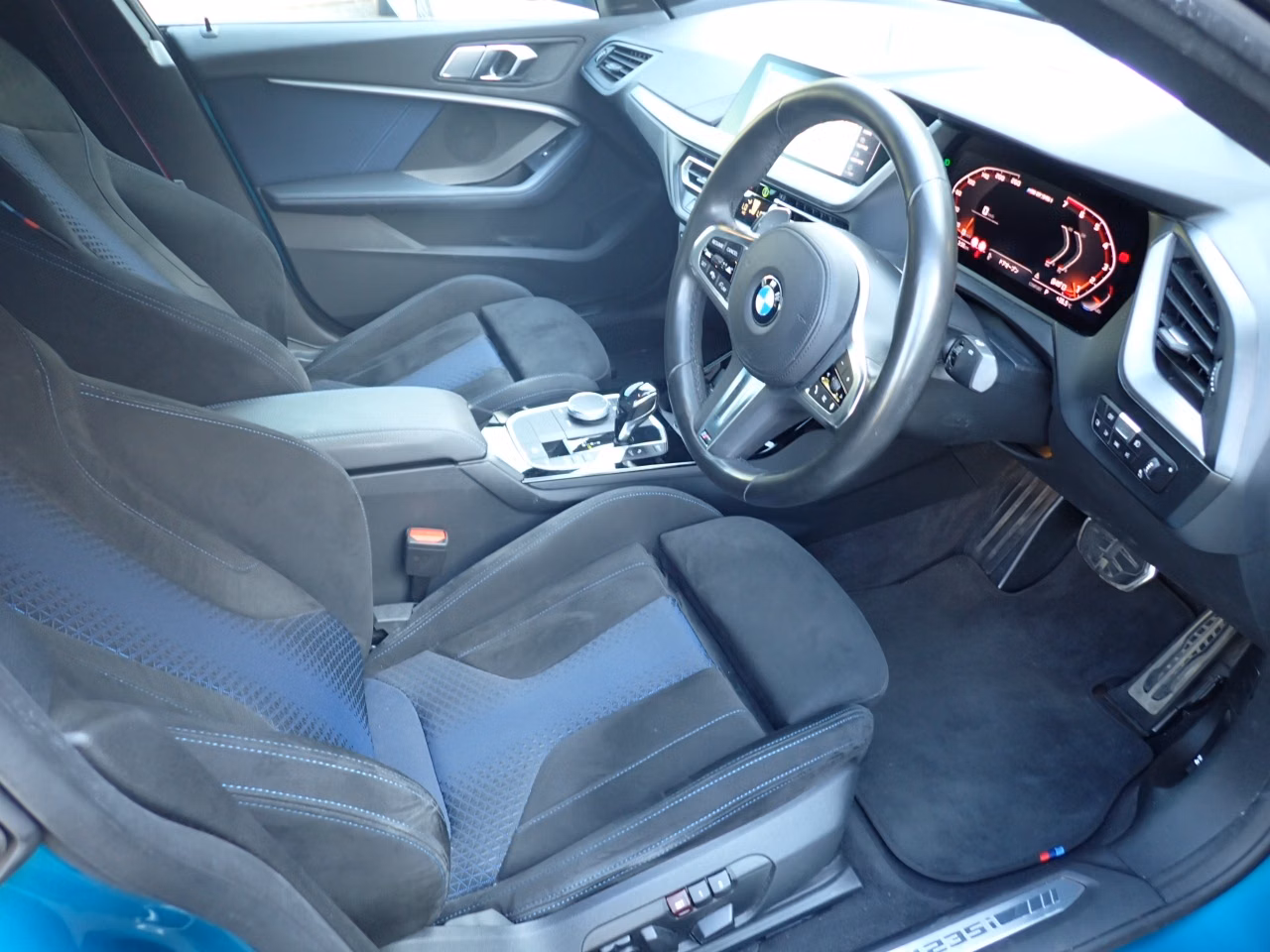 BMW 1-SERIES