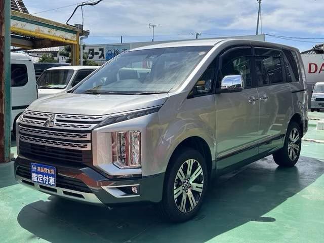 MITSUBISHI DELICA D:5