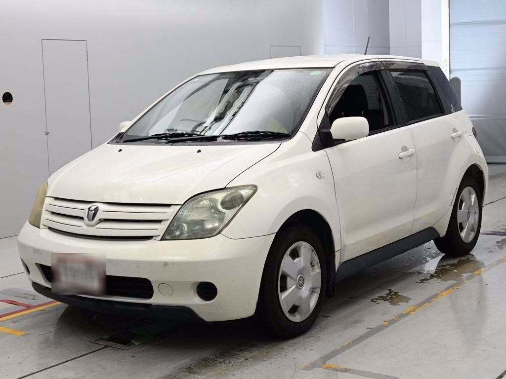 TOYOTA IST