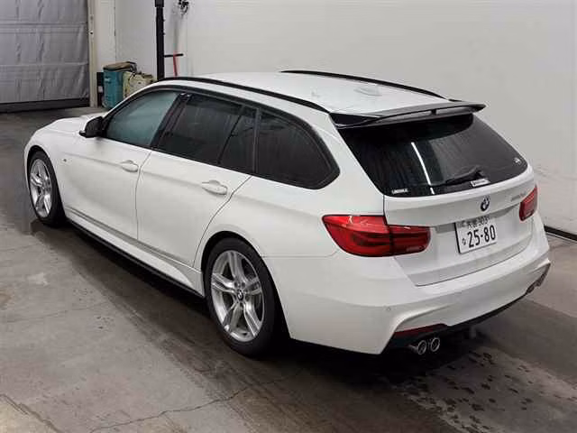 BMW 3-SERIES