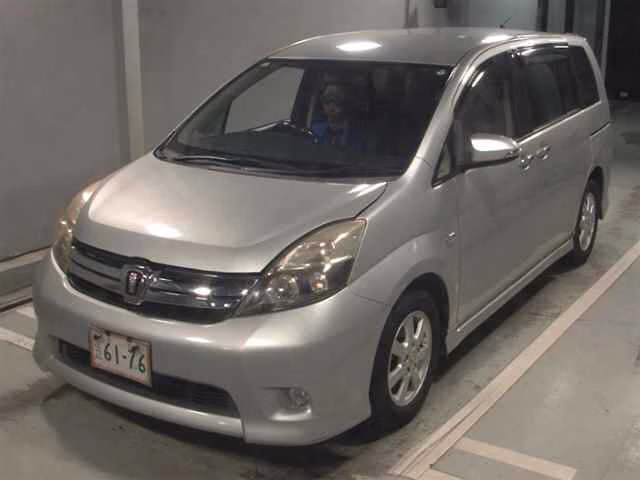 TOYOTA ISIS