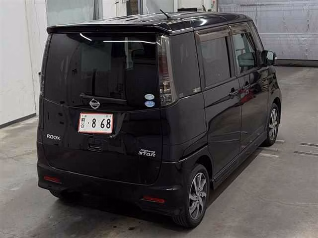 NISSAN ROOX