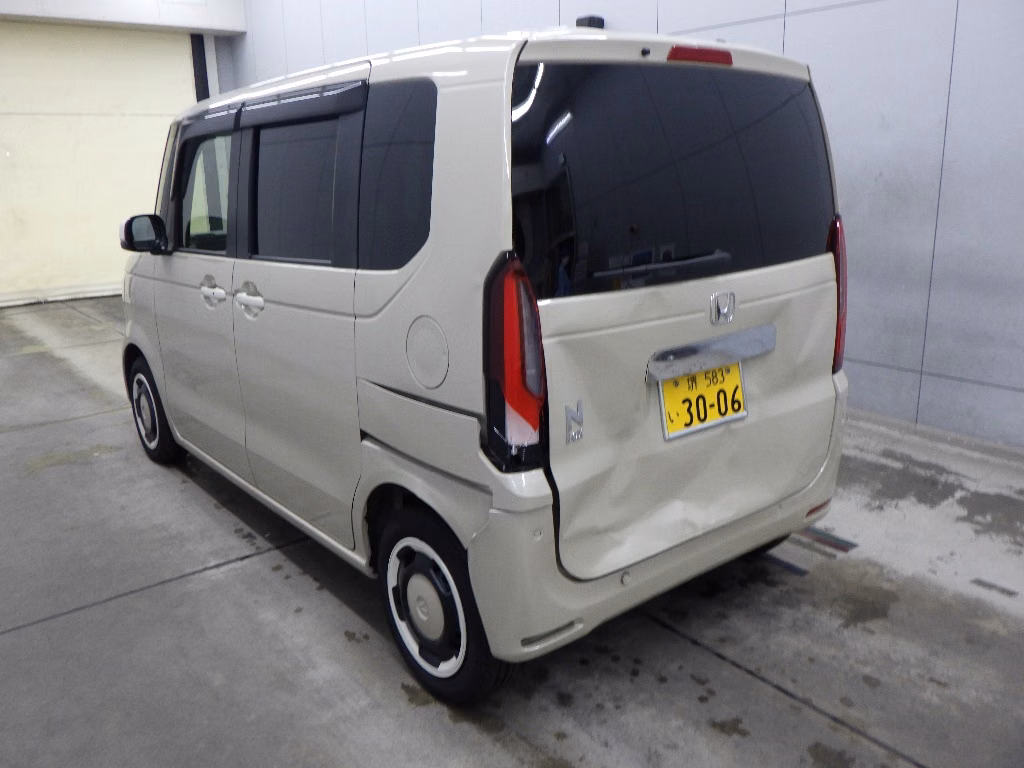 HONDA N-BOX