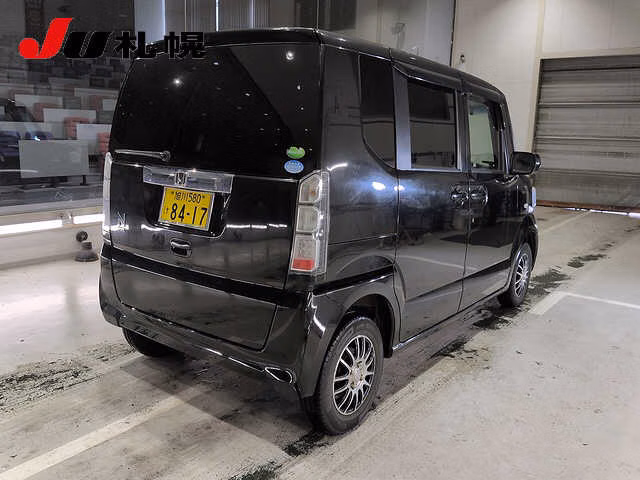 HONDA N-BOX