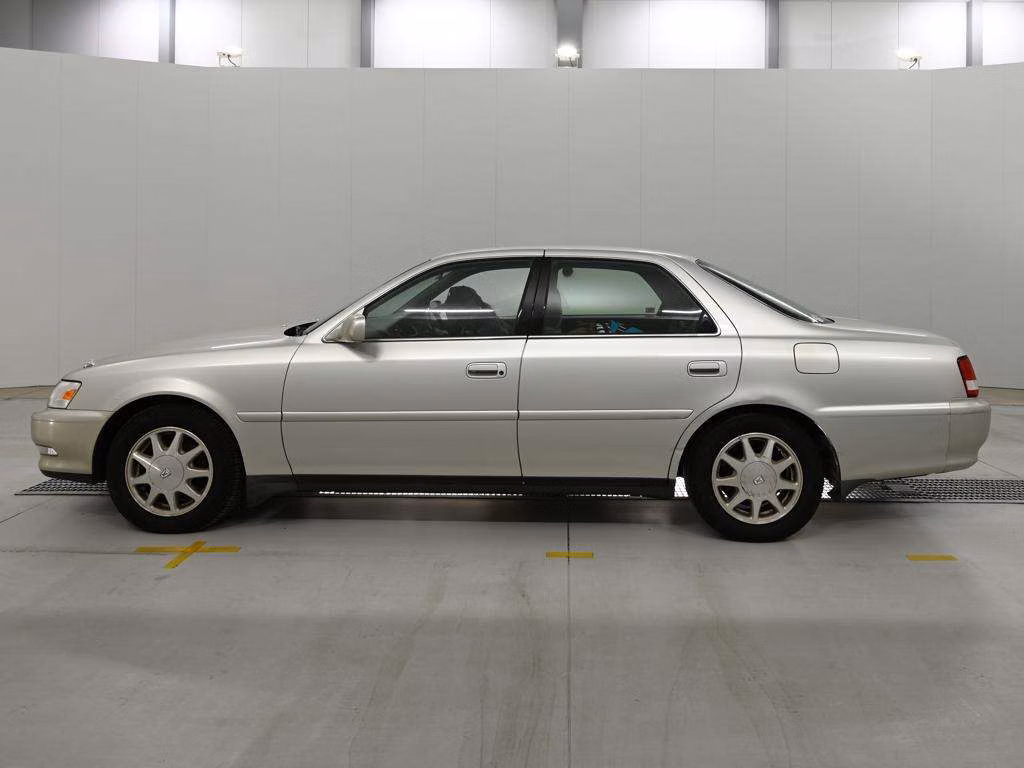 TOYOTA CRESTA