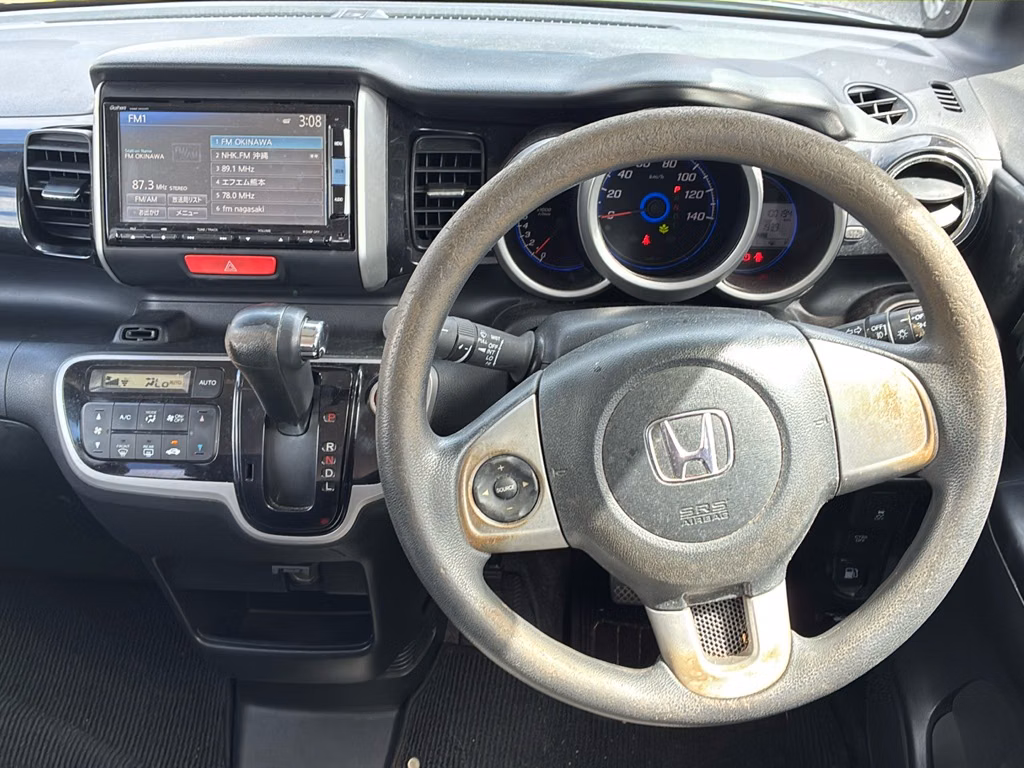 HONDA N-BOX
