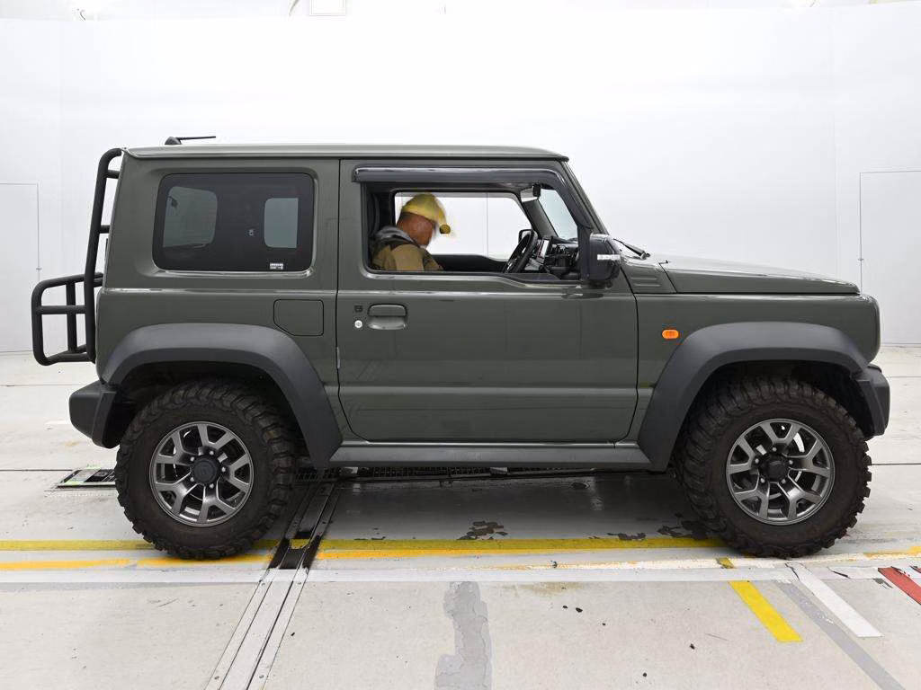 SUZUKI JIMNY SIERRA
