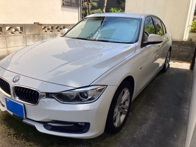 BMW 3-SERIES