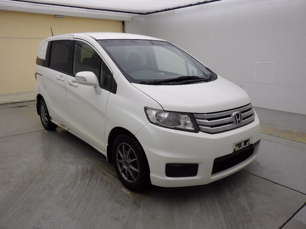 HONDA FREED SPIKE