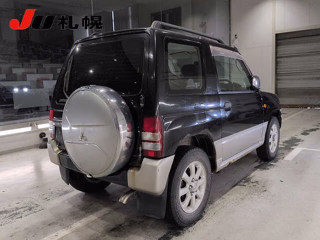 MITSUBISHI PAJERO MINI