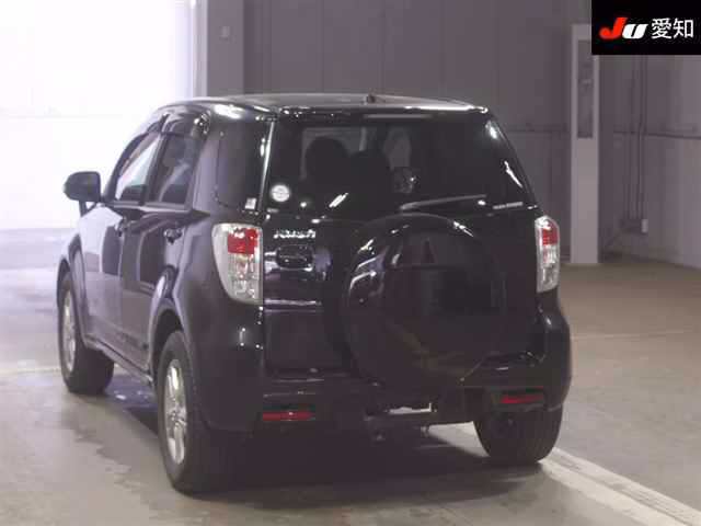 TOYOTA RUSH