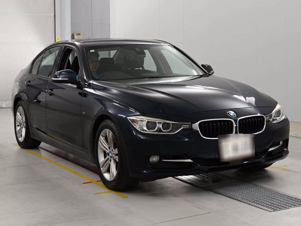 BMW 3-SERIES