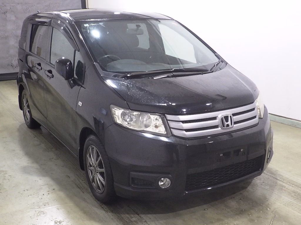 HONDA FREED SPIKE