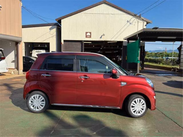 DAIHATSU CAST