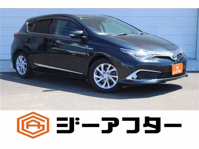 TOYOTA AURIS