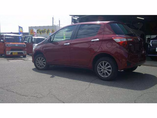 TOYOTA VITZ