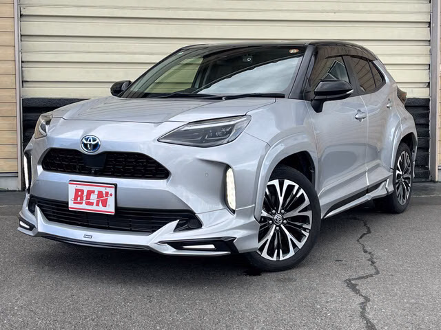 TOYOTA YARIS CROSS
