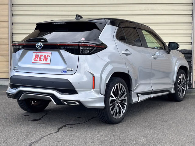 TOYOTA YARIS CROSS