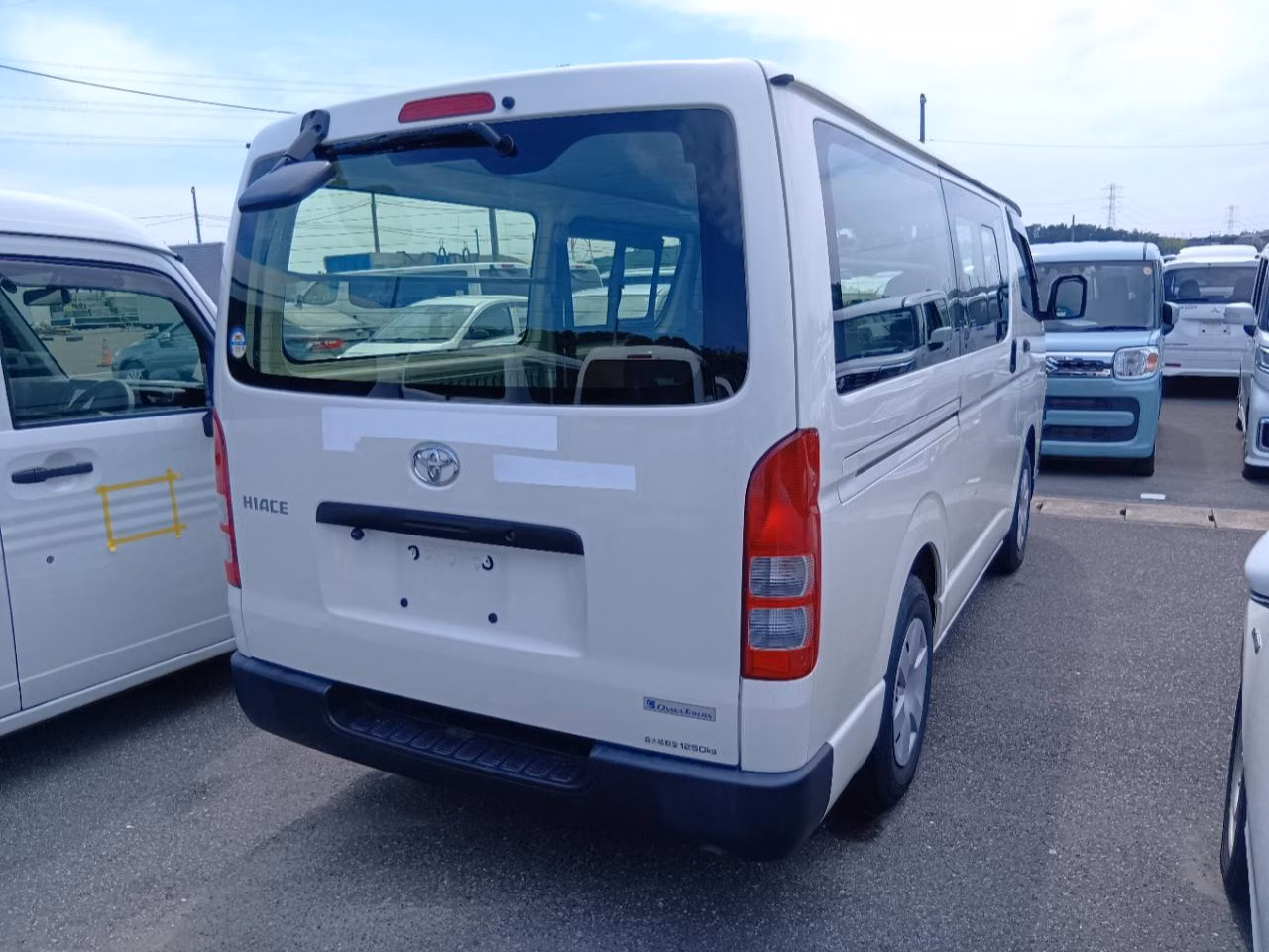 TOYOTA REGIUS ACE