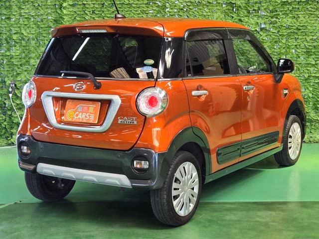 DAIHATSU CAST