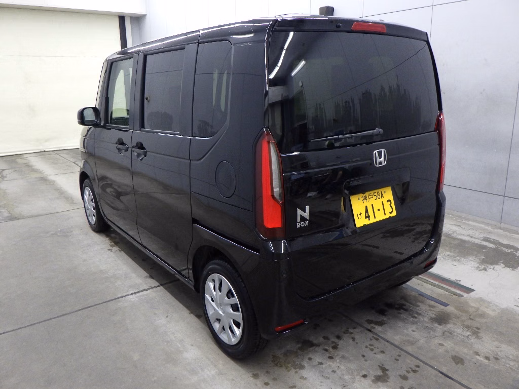 HONDA N-BOX