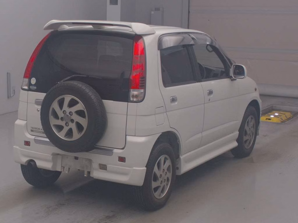 DAIHATSU TERIOS KID