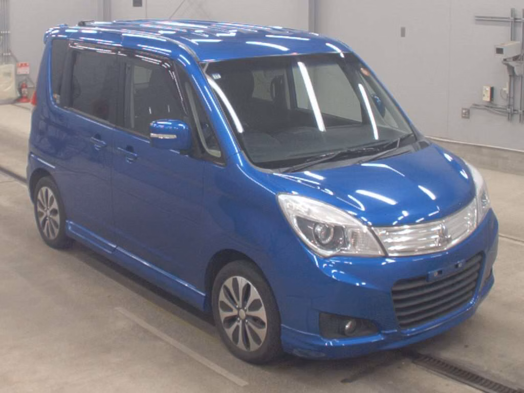 MITSUBISHI DELICA D:2