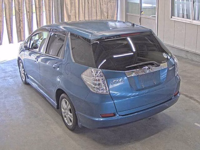 HONDA FIT SHUTTLE