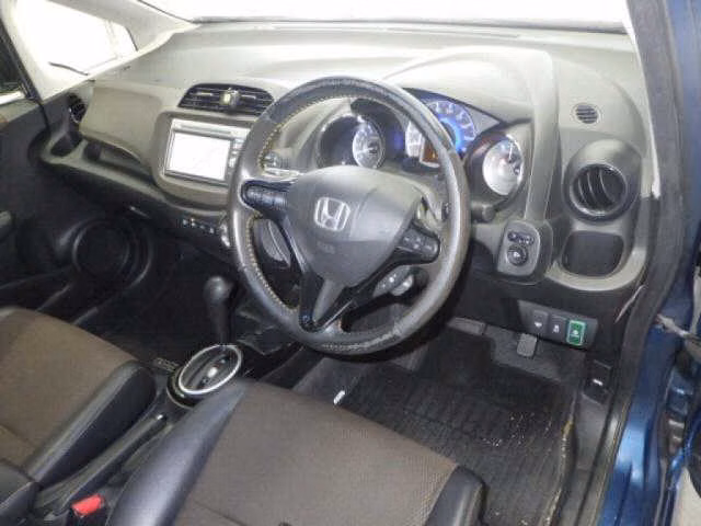 HONDA FIT SHUTTLE