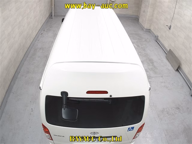 TOYOTA REGIUS ACE