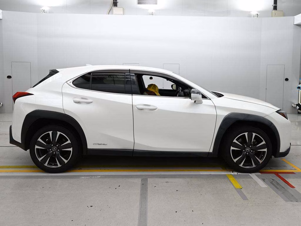 LEXUS UX250H