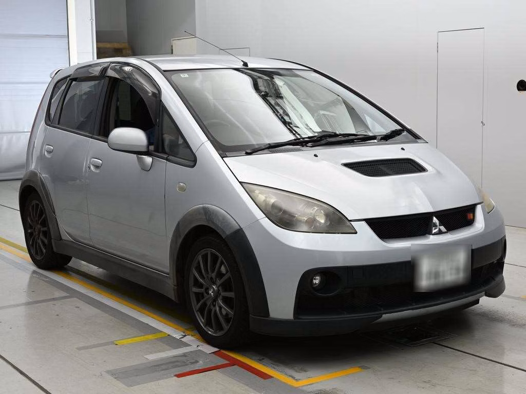 MITSUBISHI COLT