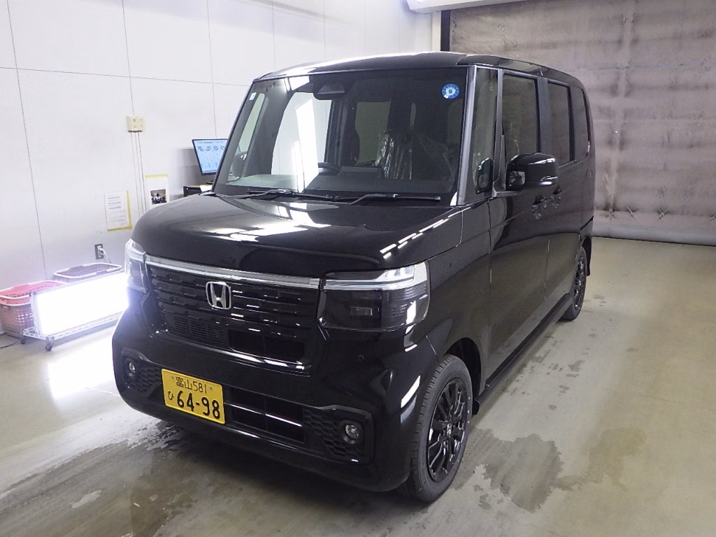 HONDA N-BOX