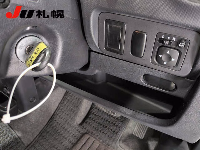 MITSUBISHI EK SPORT