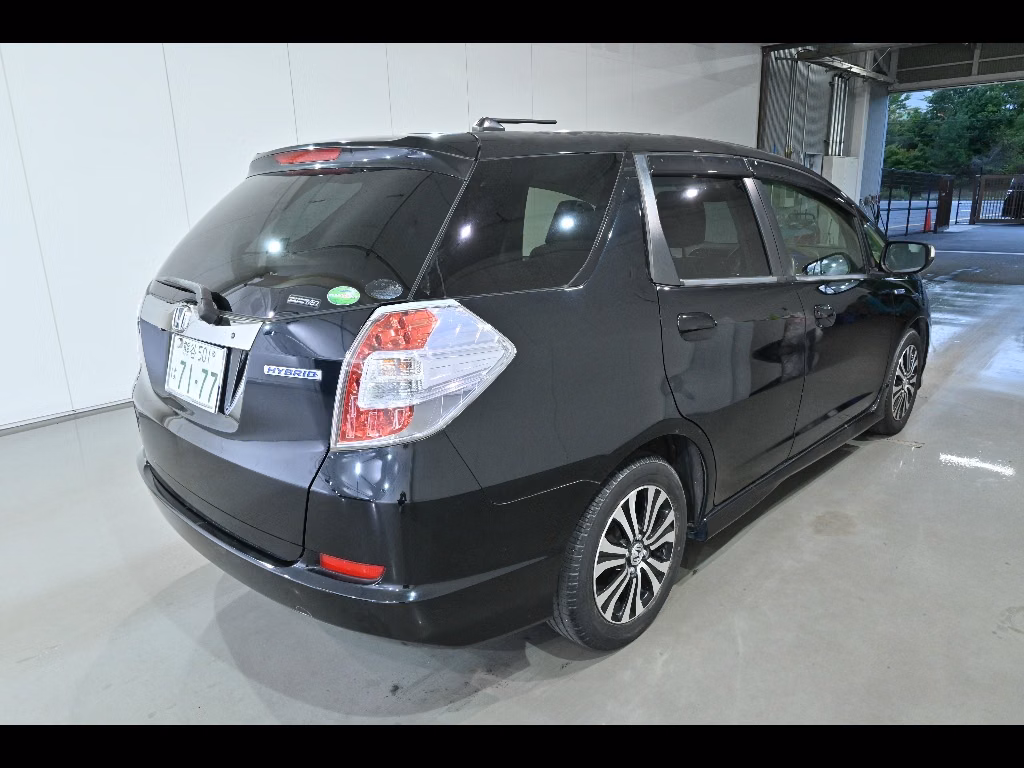 HONDA FIT SHUTTLE