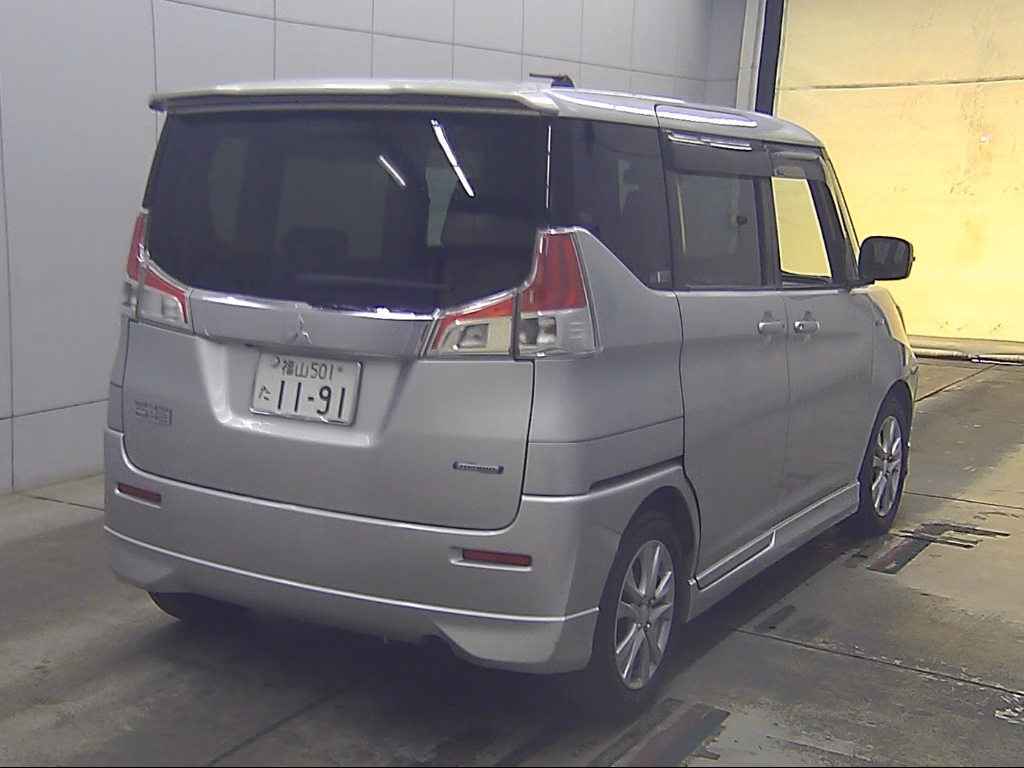 MITSUBISHI DELICA D:2