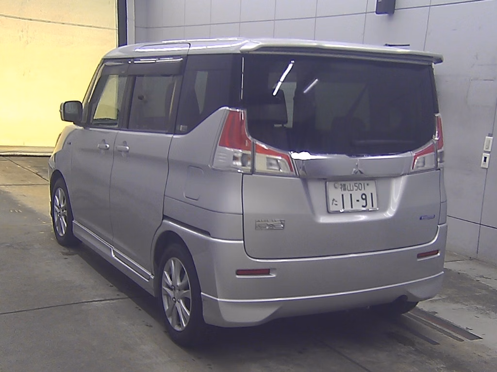 MITSUBISHI DELICA D:2