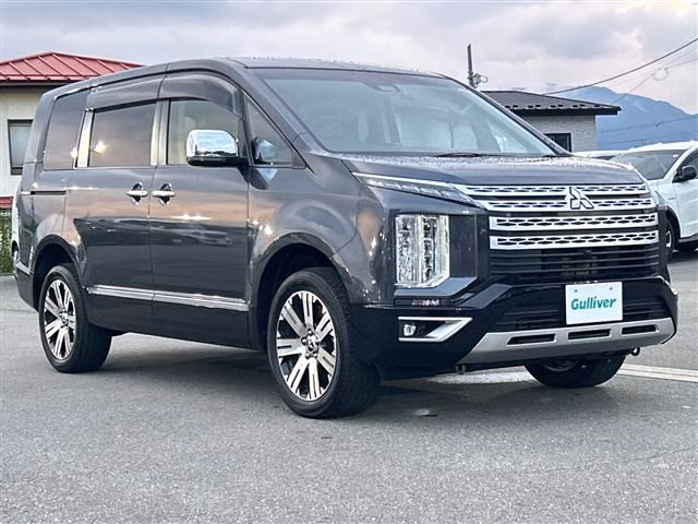 MITSUBISHI DELICA D:5