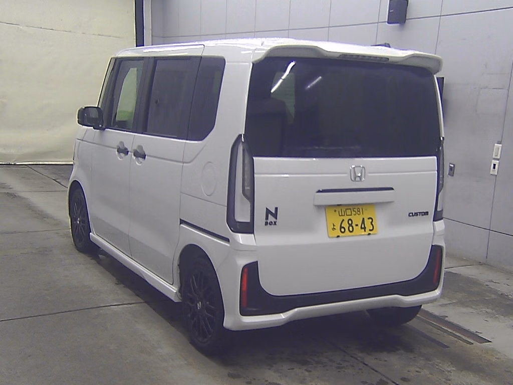 HONDA N-BOX