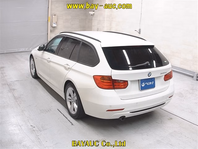 BMW 3-SERIES