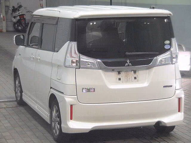 MITSUBISHI DELICA D:2