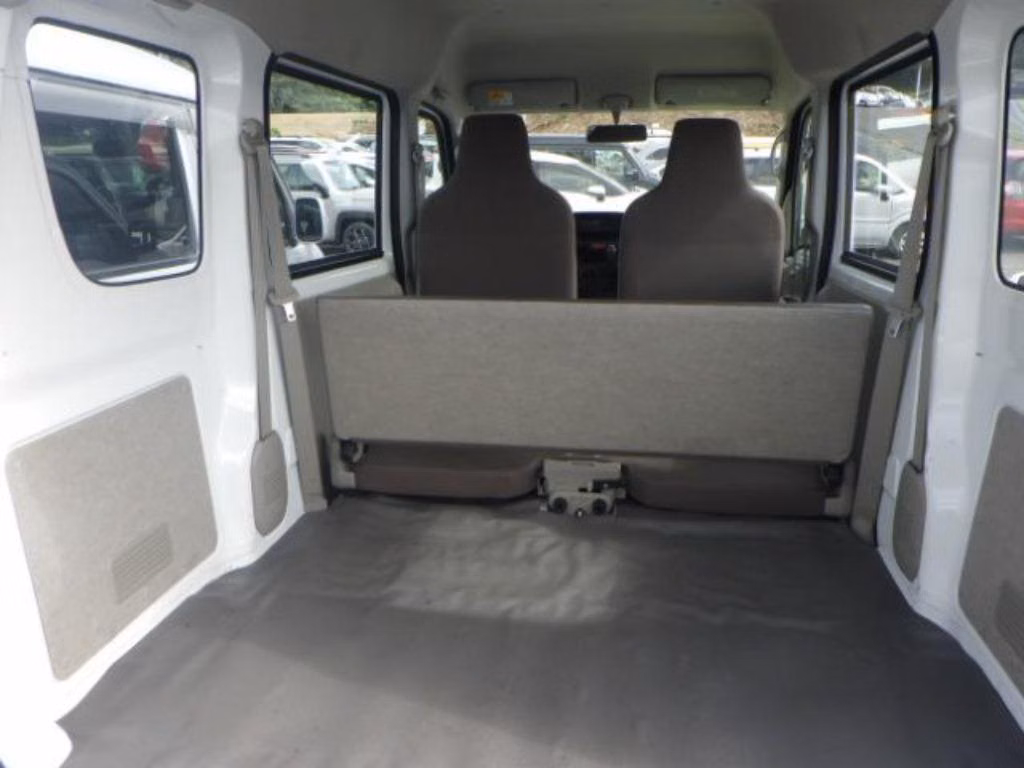 MITSUBISHI MINICAB