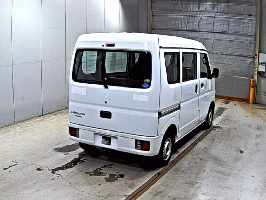 MITSUBISHI MINICAB