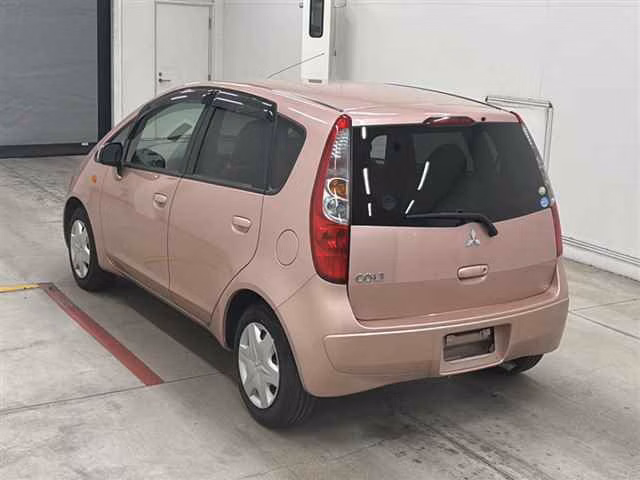 MITSUBISHI COLT