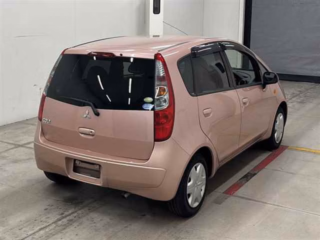 MITSUBISHI COLT